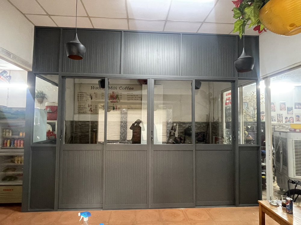 lắp đặt cửa nhôm kính