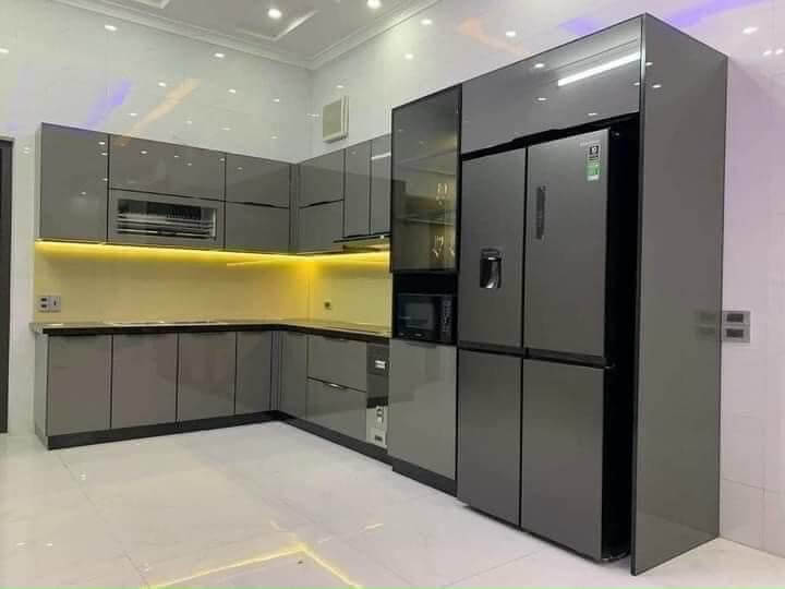tủ bếp nhôm kính